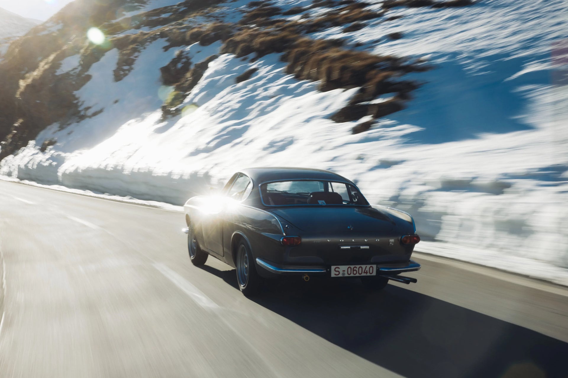 Brillantezza invece di opacità – Come liberare l’auto dal sale e dai residui invernali